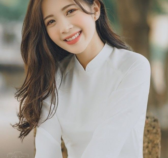 Album Với Hơn 100 Ảnh Của Kiểu Tóc Chụp Kỷ Yếu Nữ - Nec